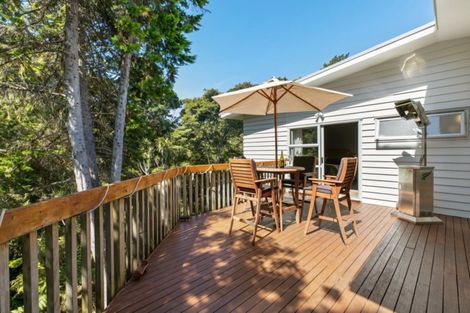 Photo of property in 2/72 Spinella Drive, Bayview, Auckland, 0629