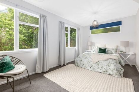 Photo of property in 142 The Ridgeway, Mornington, Wellington, 6021