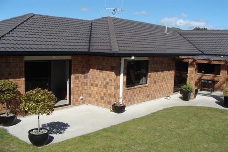 Photo of property in 1 Lark Place, Welcome Bay, Tauranga, 3112
