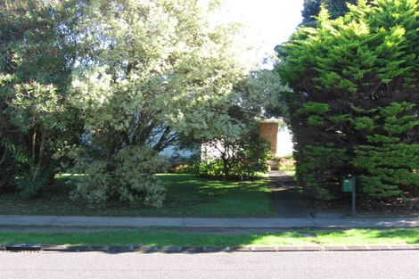 Photo of property in 5 Edgewater Drive, Pakuranga, Auckland, 2010