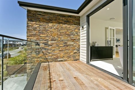 Photo of property in 16 Turutu Place, Long Bay, Auckland, 0630