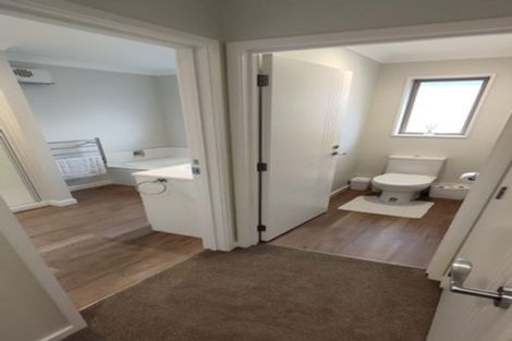 Photo of property in 2 Pukeko Place, Picton, 7220