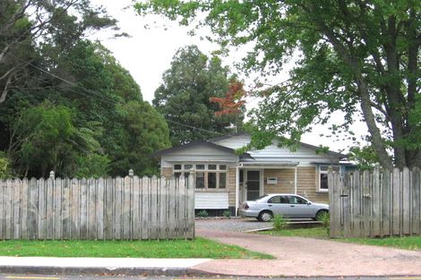 Photo of property in 2/29 Glendale Road, Glen Eden, Auckland, 0602