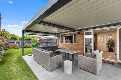 Photo of property in 11a Blarney Place, Casebrook, Christchurch, 8051