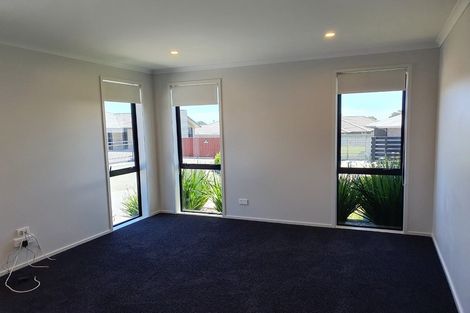Photo of property in 3 Roy Johns Way, Bell Block, New Plymouth, 4312