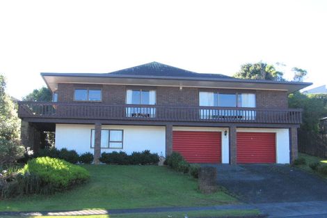 Photo of property in 16 Goodwood Drive, Goodwood Heights, Auckland, 2105