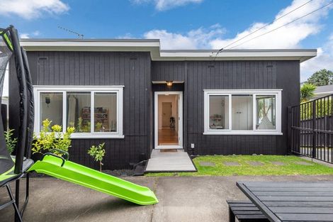 Photo of property in 42 Matipo Road, Mairangi Bay, Auckland, 0630