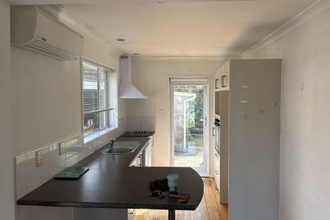 Photo of property in 11 Waimea Terrace, Beckenham, Christchurch, 8023