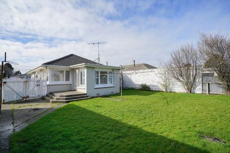 Photo of property in 16 Adamson Crescent, Glengarry, Invercargill, 9810