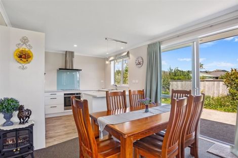 Photo of property in 3 Island Vista, Athenree, Waihi Beach, 3177