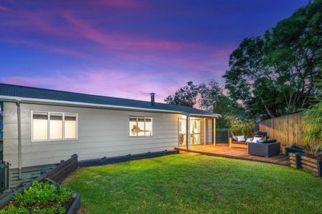 Photo of property in 7 Elizabeth Drive, West Harbour, Auckland, 0618