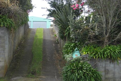 Photo of property in 30 Leslie Street, Waitara, 4320