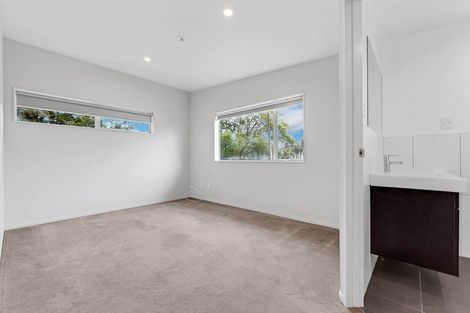 Photo of property in 22/45a Swanson Road, Henderson, Auckland, 0610