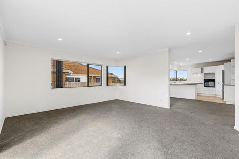 Photo of property in 53 Kath Hopper Drive, Orewa, 0931
