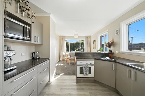 Photo of property in 2 Coronation Street, Spreydon, Christchurch, 8024