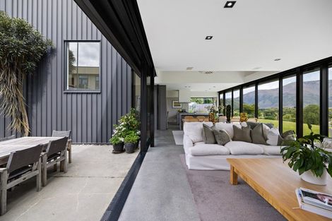 Photo of property in 20 Advance Terrace, Arrowtown, 9302