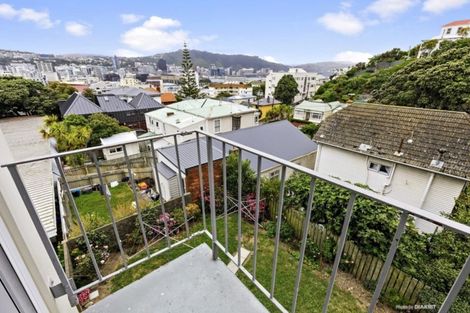 Photo of property in Kingsgate Flats, 10 Austin Street, Mount Victoria, Wellington, 6011