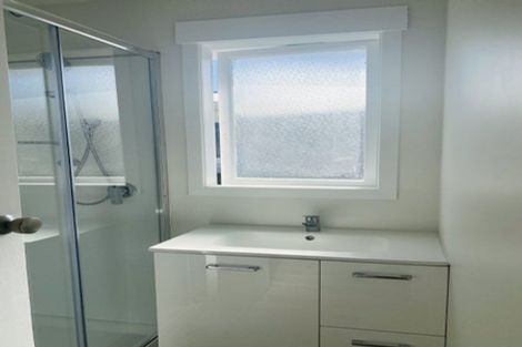 Photo of property in 79 Dale Crescent, Pakuranga, Auckland, 2010