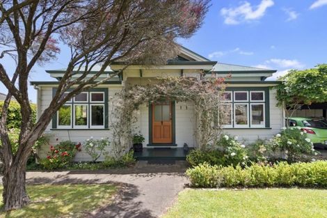 Photo of property in 106 Forest Lake Road, Forest Lake, Hamilton, 3200