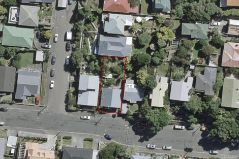 Photo of property in 14 Dee Street, Island Bay, Wellington, 6023