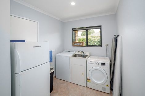 Photo of property in 1 Farley Avenue, Greytown, 5712