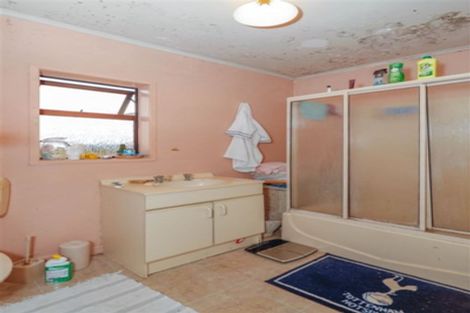 Photo of property in 99 Kimihia Road, Huntly, 3700