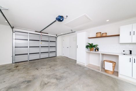 Photo of property in 5a Chelwood Street, Takaro, Palmerston North, 4412