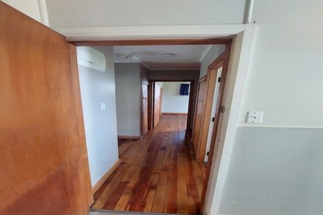 Photo of property in 353 Ruahine Street, Terrace End, Palmerston North, 4410