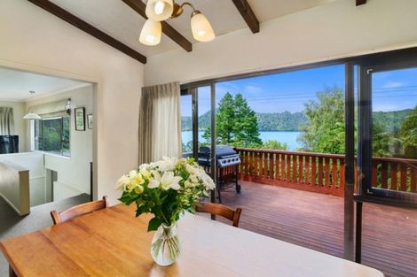 Photo of property in 50 Okareka Loop Road, Lake Okareka, Rotorua, 3076