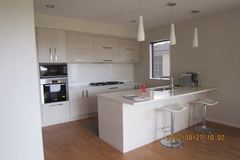 Photo of property in 42 Borneo Drive, Fairview Heights, Auckland, 0632