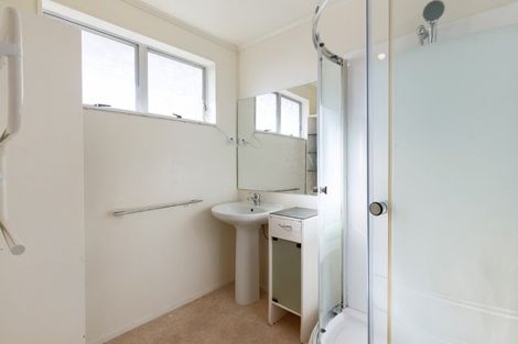 Photo of property in 72 Strathmore Avenue, Levin, 5510