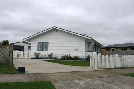 Photo of property in 67 Roberts Line, Kelvin Grove, Palmerston North, 4414