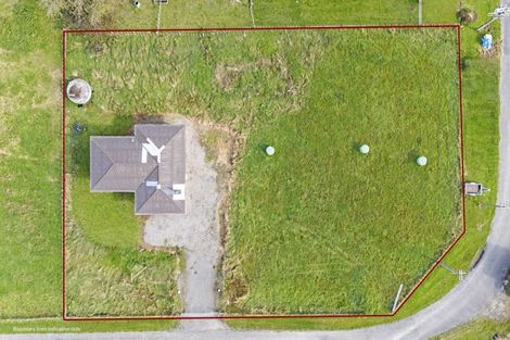 Photo of property in 14 Gordon Terrace, Hunterville, 4730