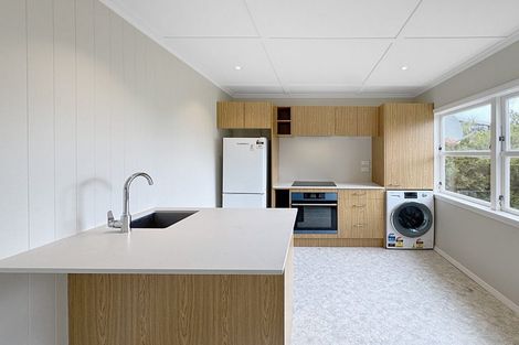 Photo of property in 18 Newry Road, Raumati Beach, Paraparaumu, 5032