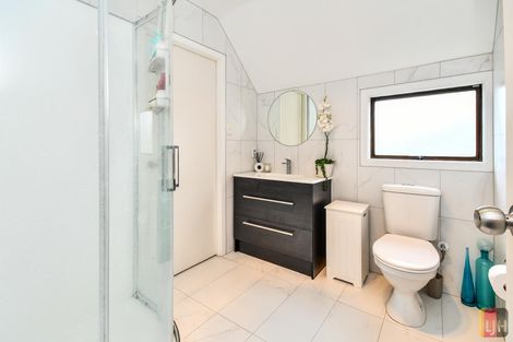 Photo of property in 15 Green Lane, Pukekohe, 2120