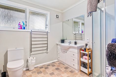 Photo of property in 38 Holdsworth Avenue, Trentham, Upper Hutt, 5018