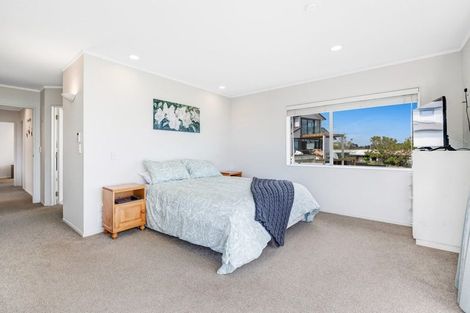 Photo of property in 1326 Whangaparaoa Road, Army Bay, Whangaparaoa, 0930
