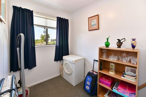 Photo of property in 13a Albatross Road, Red Beach, 0932