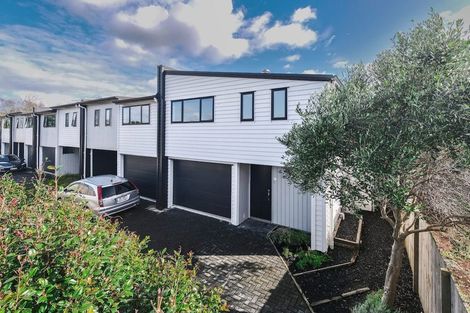 Photo of property in 14e Ropata Avenue, Point England, Auckland, 1072
