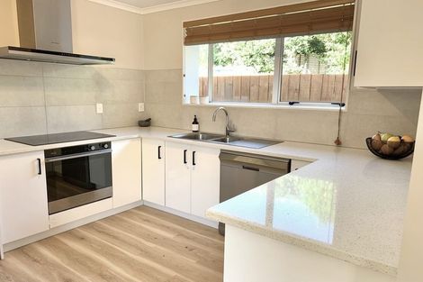 Photo of property in 1a Bishop Street, Green Bay, Auckland, 0604