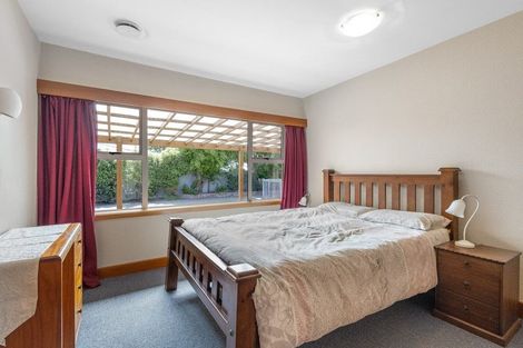 Photo of property in 28 Craven Street, Sockburn, Christchurch, 8042