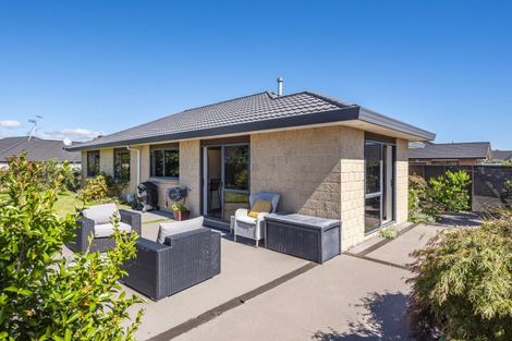 Photo of property in 82 Regent Drive, Paraparaumu Beach, Paraparaumu, 5032