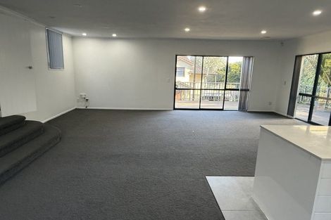 Photo of property in 54 The Enclave, Totara Heights, Auckland, 2105