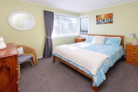 Photo of property in 105 Ridge Road, Howick, Auckland, 2014