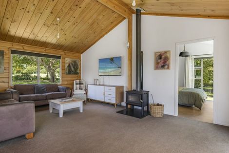 Photo of property in 52 Te Puke Highway, Kairua, Te Puke, 3187