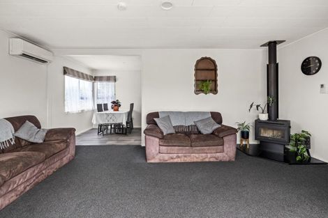 Photo of property in 22 Valerie Street, Clive, 4102