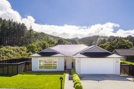 Photo of property in 80 Riverstone Drive, Riverstone Terraces, Upper Hutt, 5018