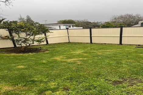 Photo of property in 1/16 Trafalgar Road, Milford, Auckland, 0620