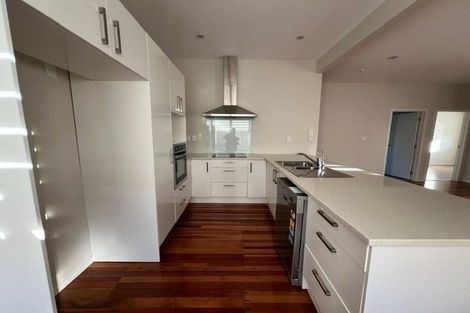 Photo of property in 41 Clayburn Road, Glen Eden, Auckland, 0602