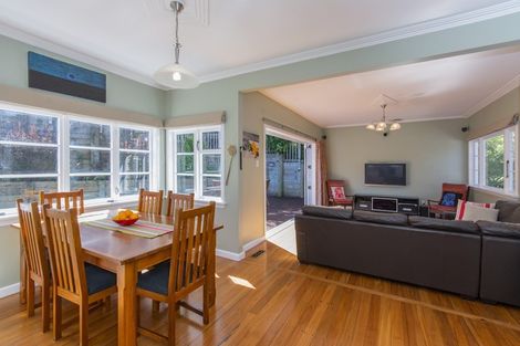 Photo of property in 28 Cashmere Avenue, Khandallah, Wellington, 6035